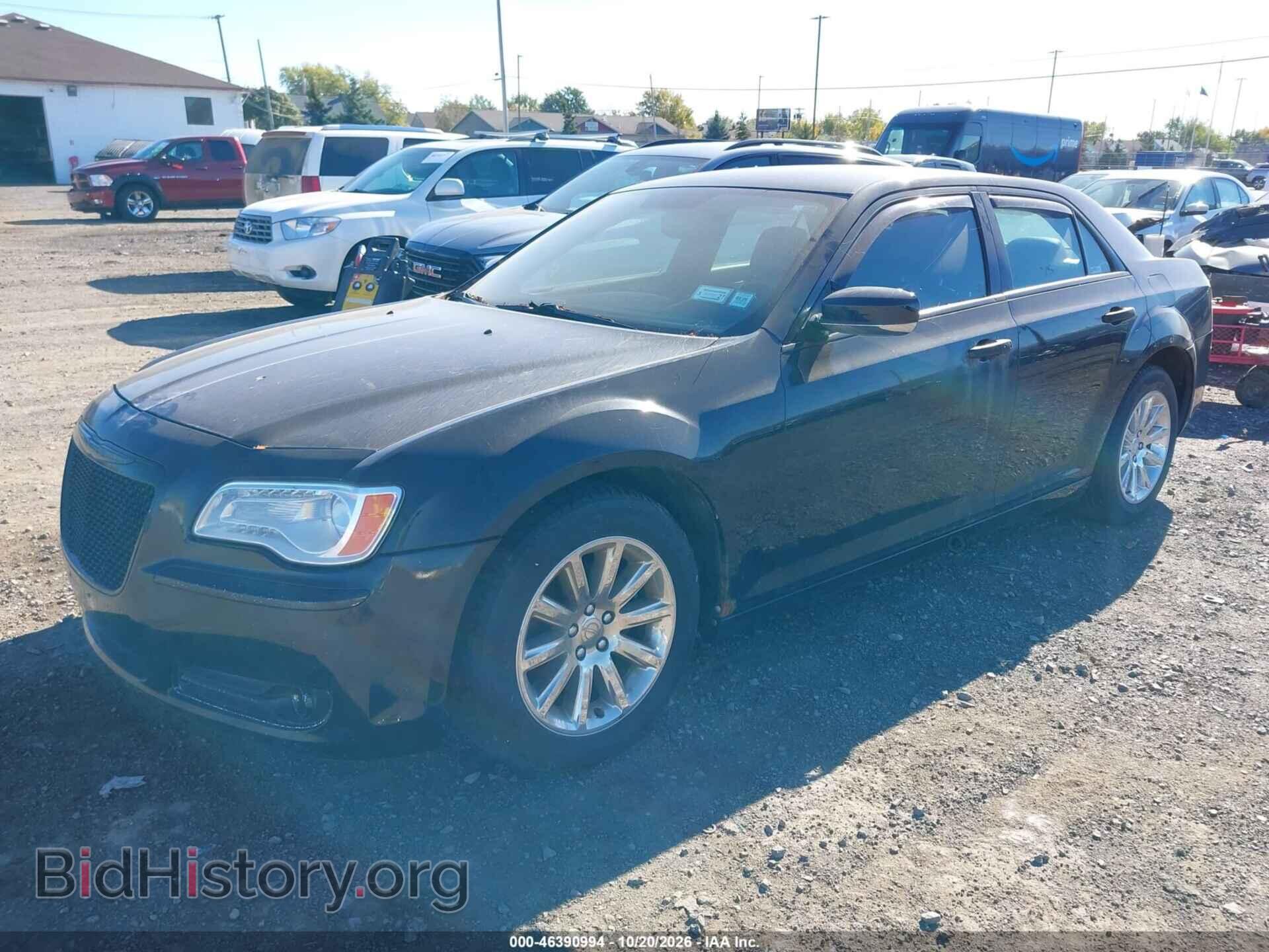 2011 Chrysler 300 (VIN 2C3CA5CG7BH533191) — photo 2 of 14