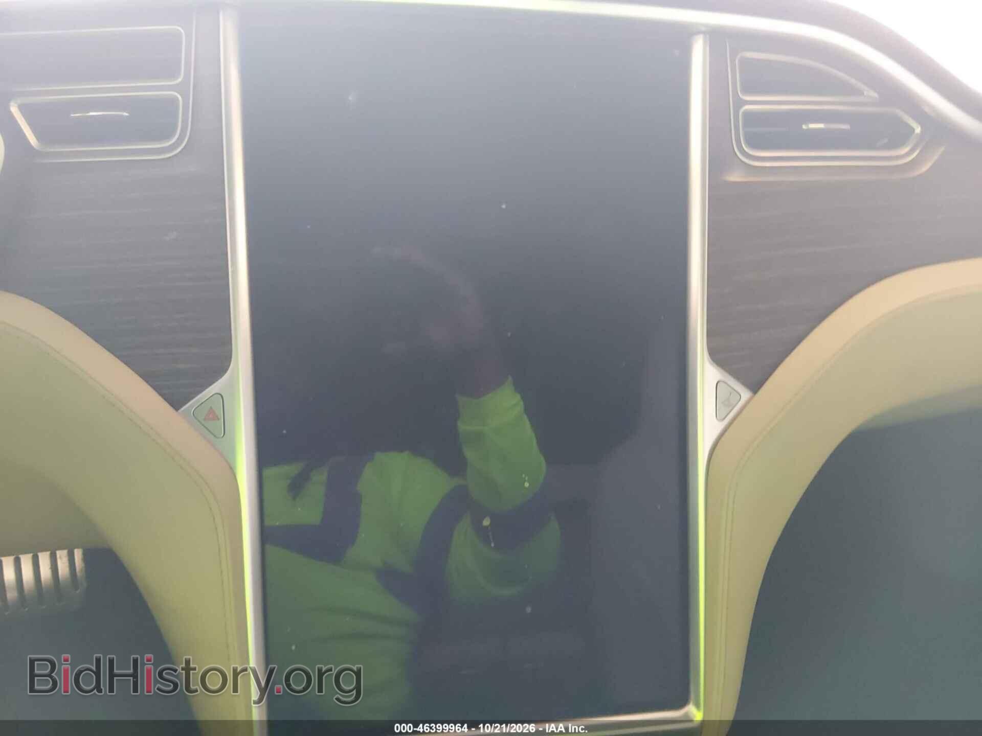 2015 TESLA MODEL S - VIN: 5YJSA1H2XFFP75689 - Photo 17
