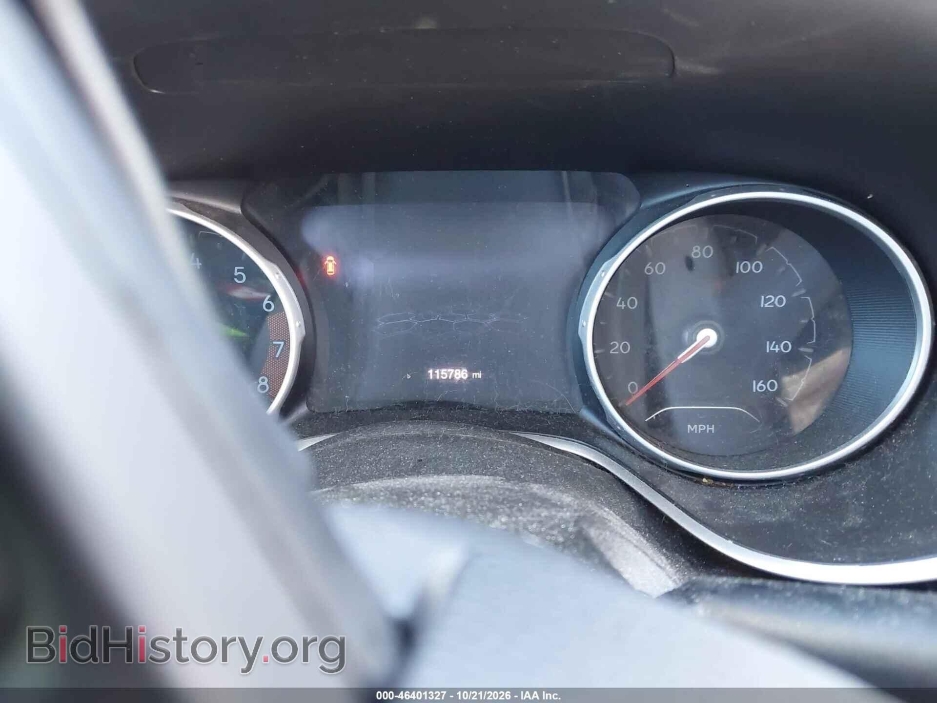 2020 Jeep COMPASS (VIN 3C4NJDCB9LT146881) — photo 14 of 15