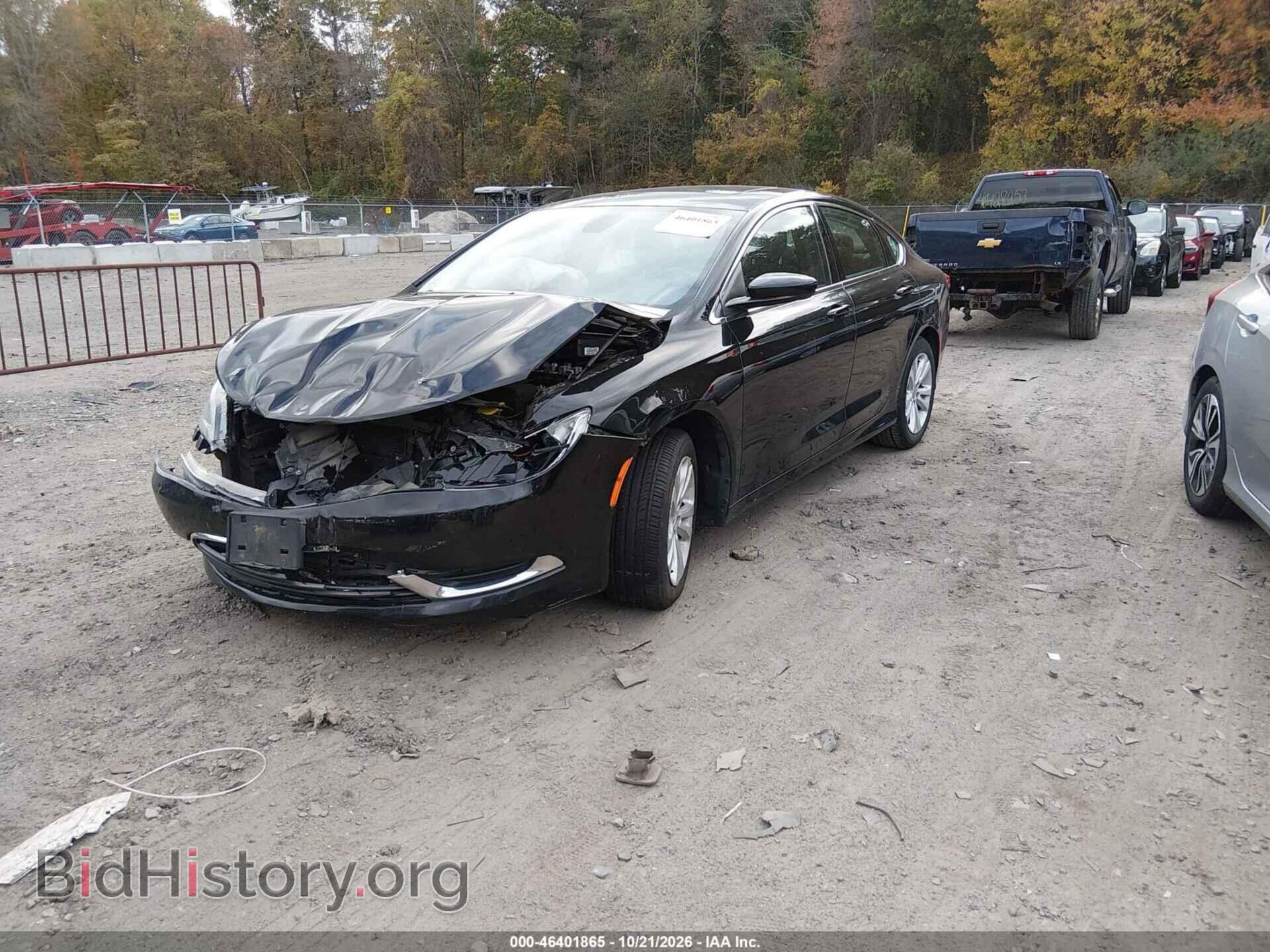 2016 Chrysler 200 (VIN 1C3CCCAB5GN102014) — photo 2 of 11