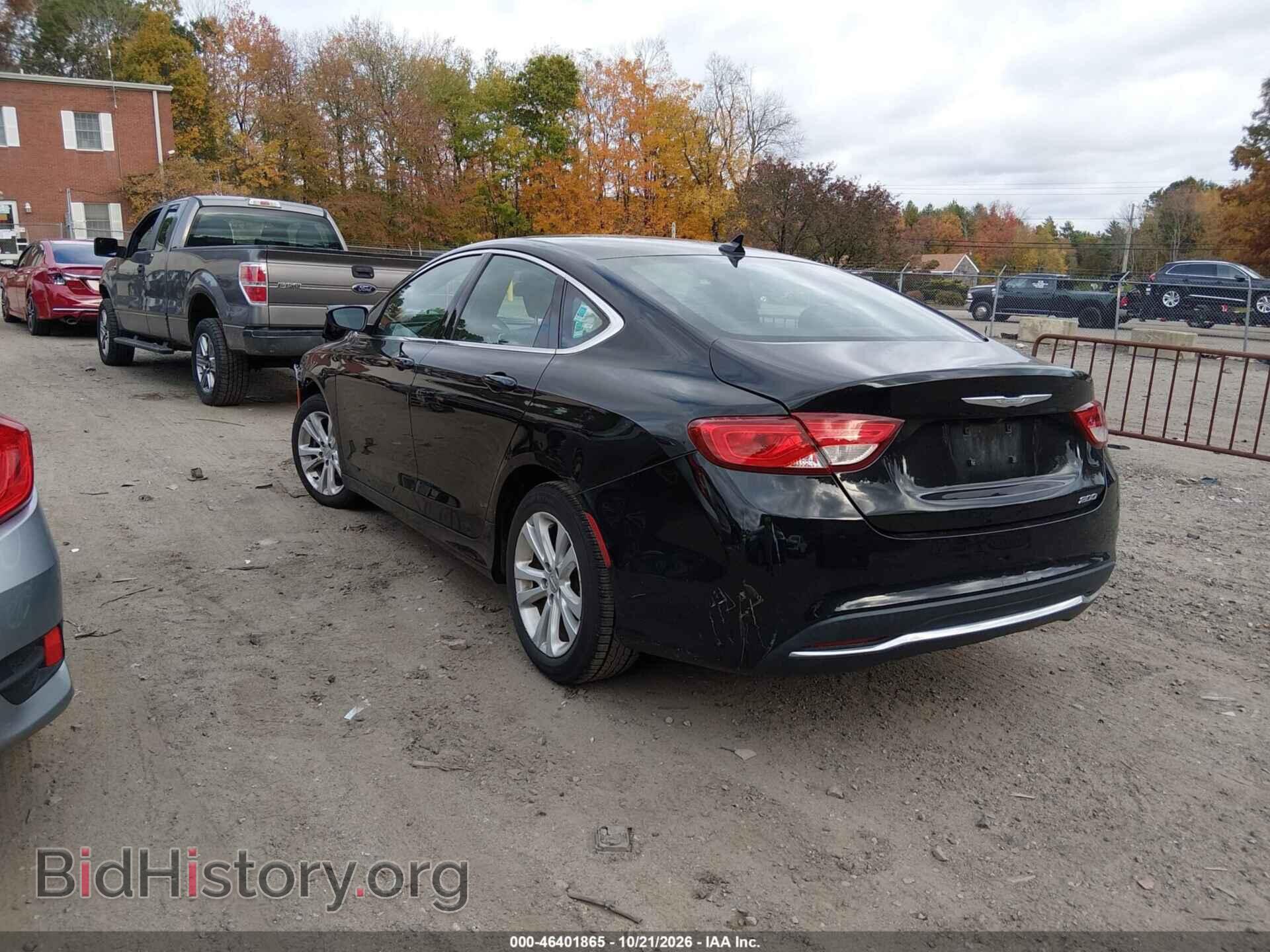 2016 Chrysler 200 (VIN 1C3CCCAB5GN102014) — photo 3 of 11