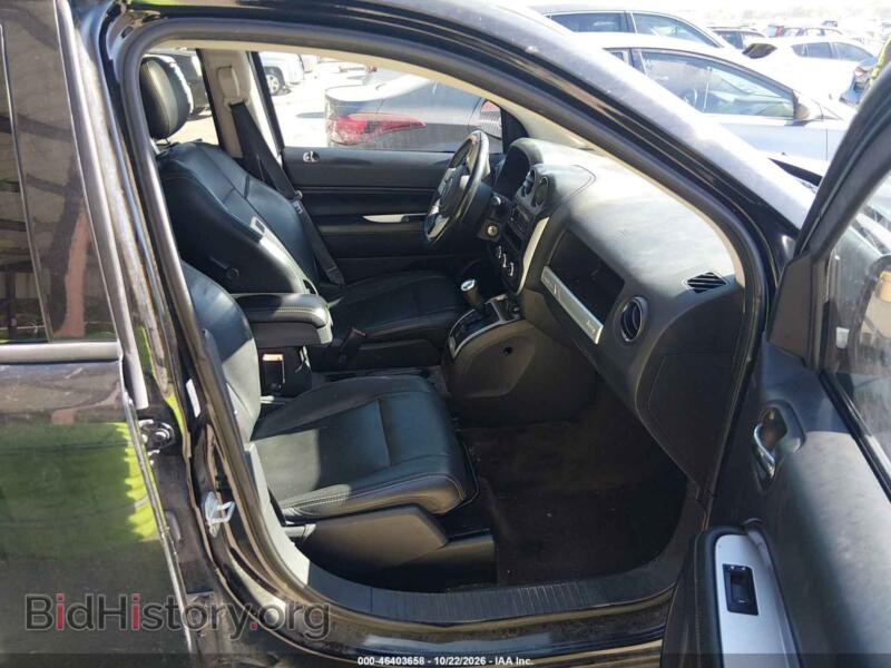 2016 Jeep COMPASS (VIN 1C4NJCEA5GD716319) — photo 5 of 10