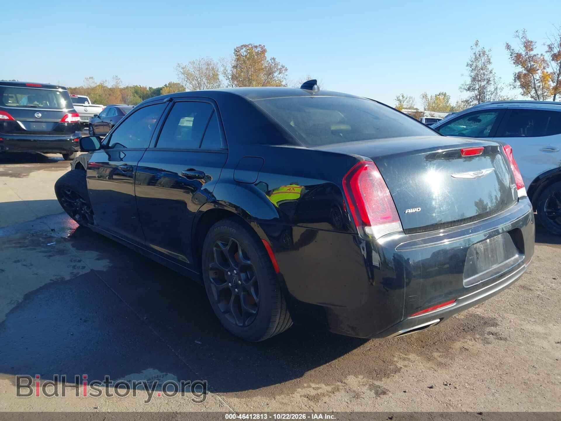 2019 Chrysler 300 (VIN 2C3CCAGG5KH648689) — фото 3 из 18