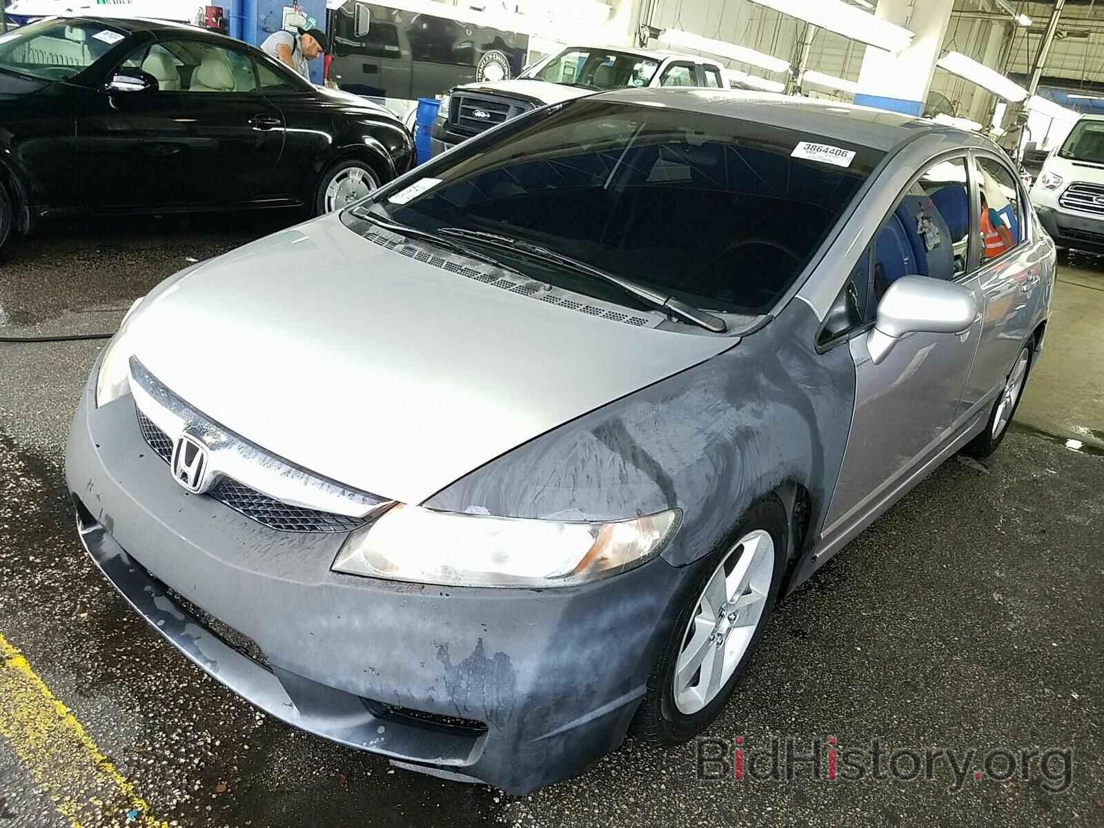 Photo 19XFA1F63BE036817 - Honda Civic Sdn 2011