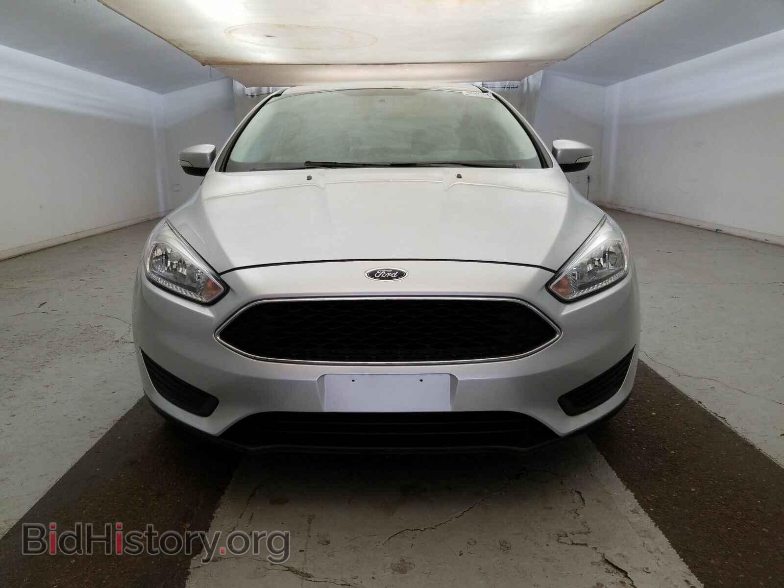 2016 Ford Focus - VIN: 1FADP3F25GL381799 - Фото 2