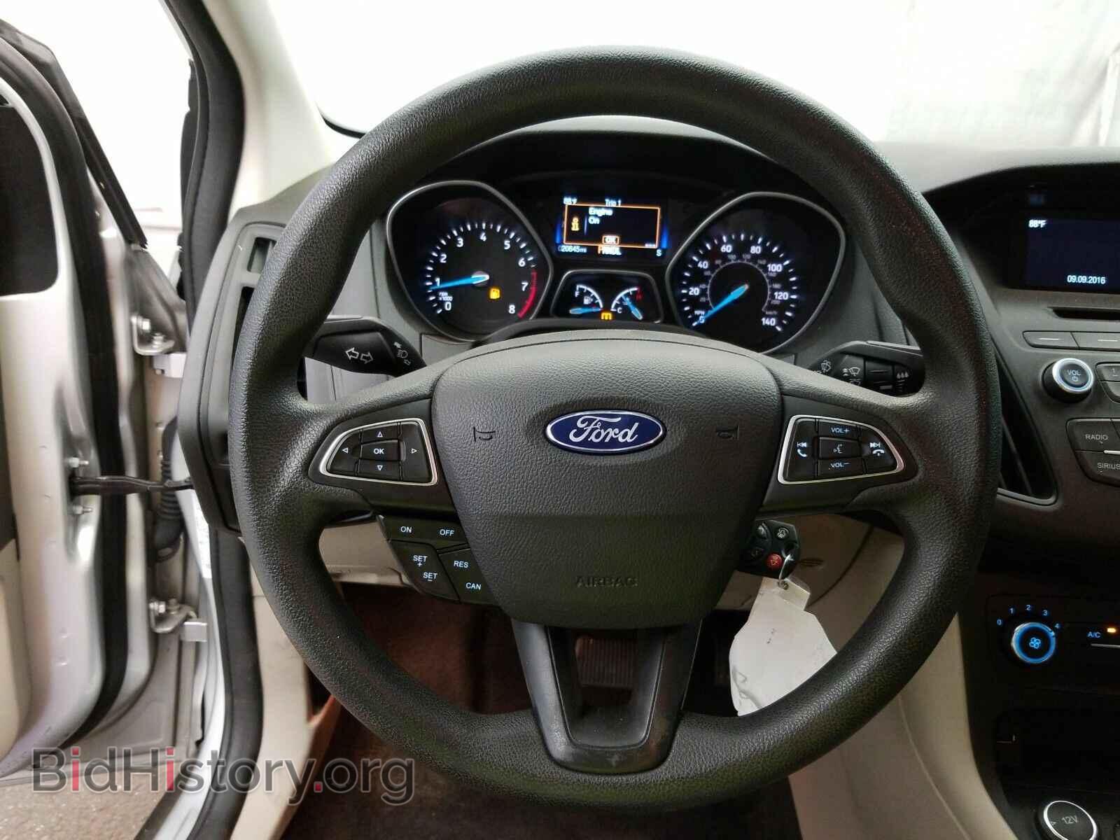 2016 Ford Focus - VIN: 1FADP3F25GL381799 - Фото 10