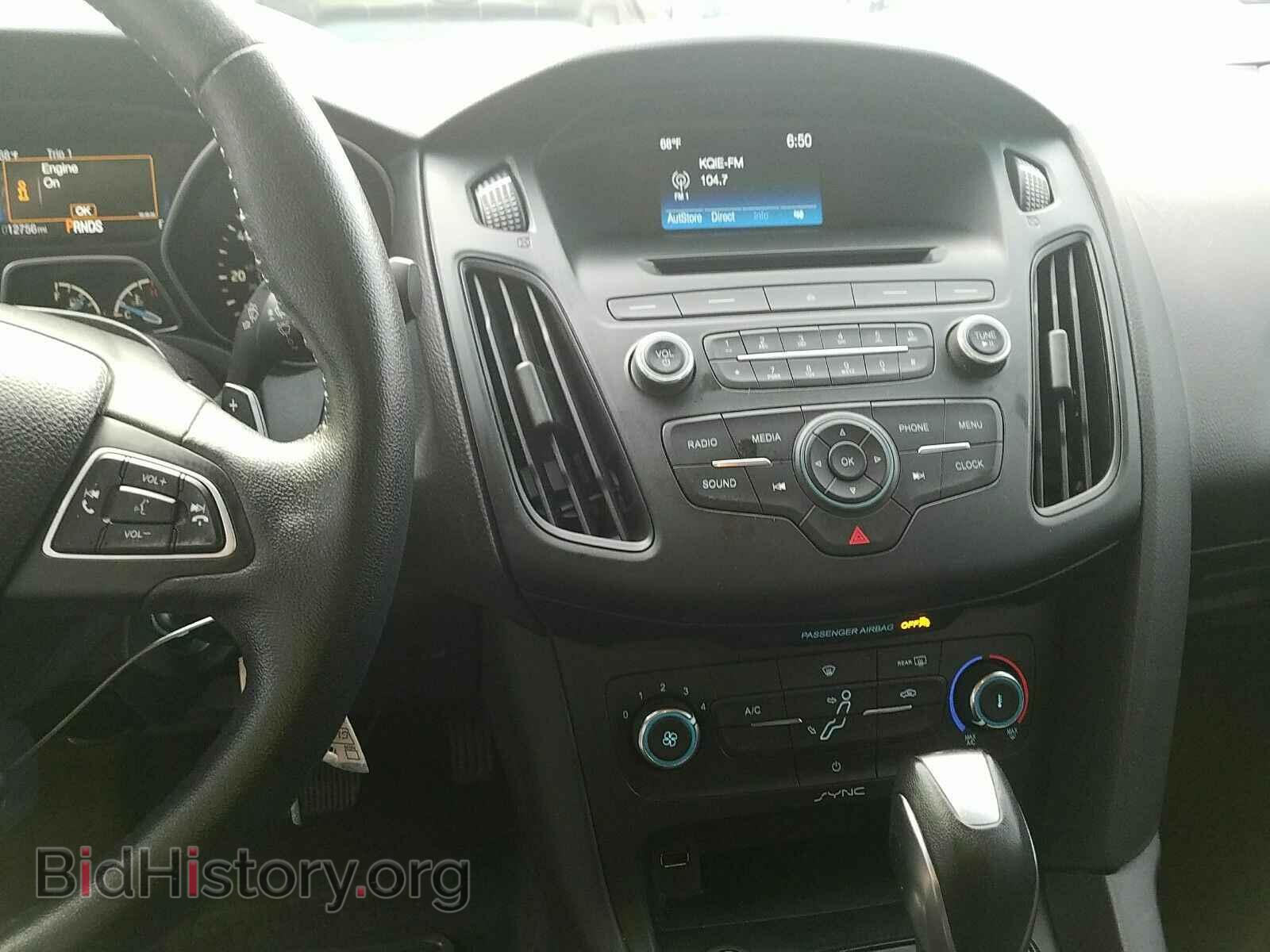 2016 Ford Focus - VIN: 1FADP3F24GL230565 - Фото 4