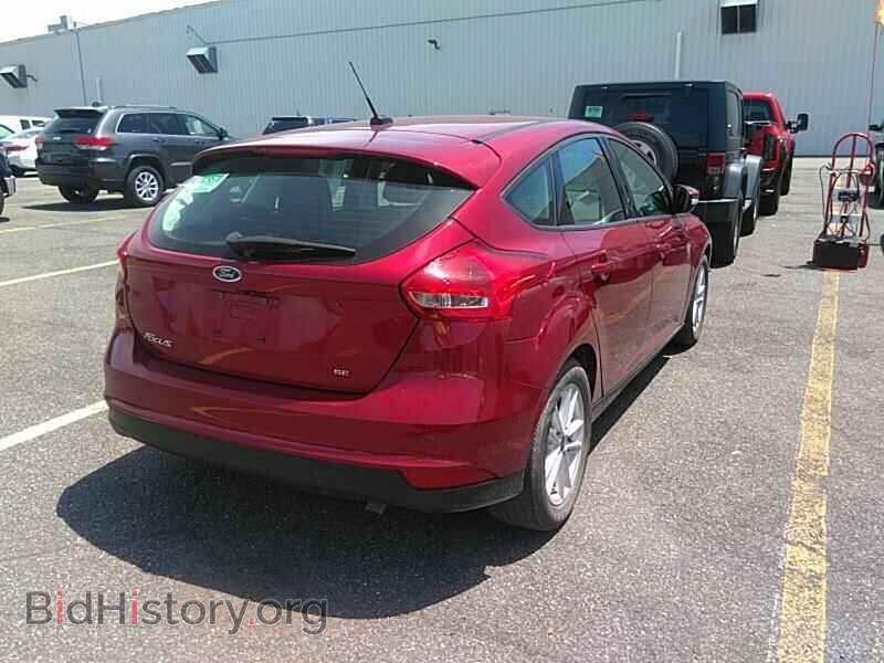 2016 Ford Focus - VIN: 1FADP3K27GL389182 - Photo 2