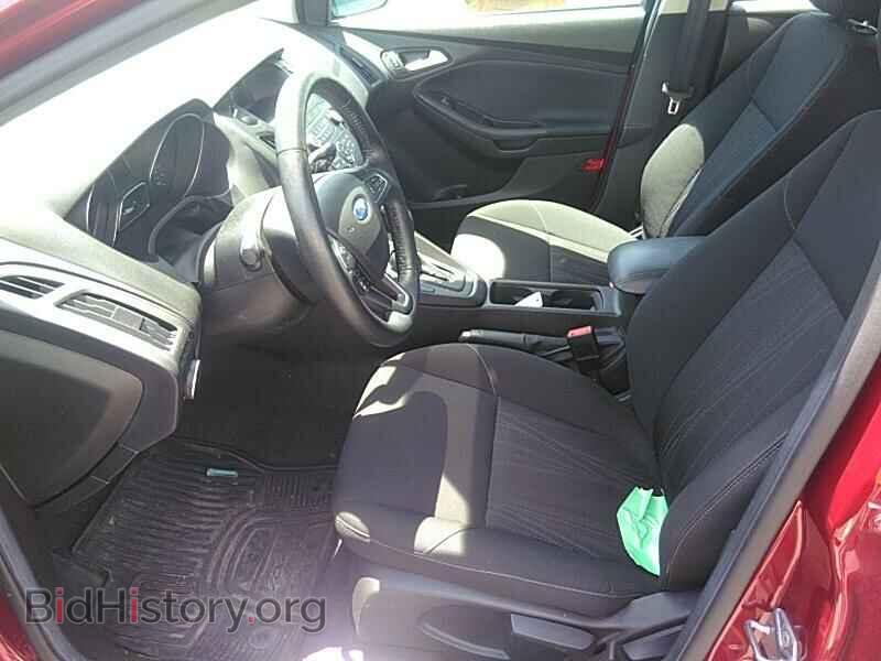2016 Ford Focus - VIN: 1FADP3K27GL389182 - Photo 3