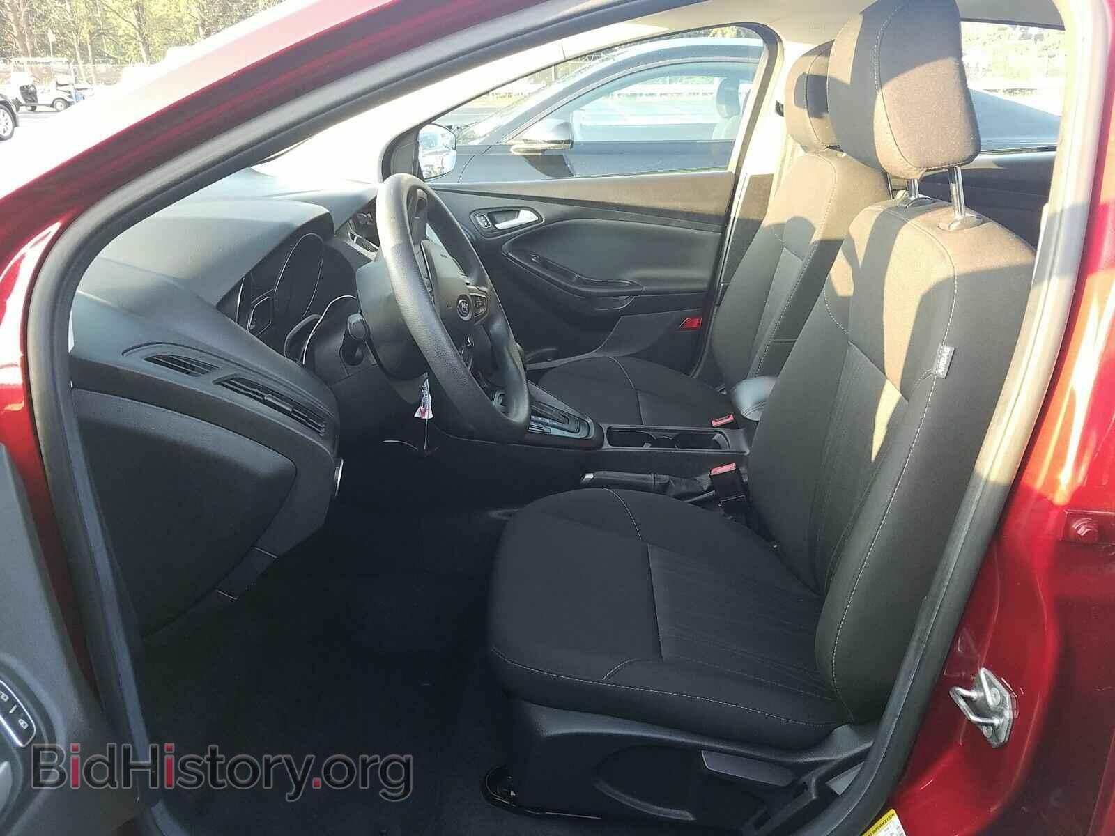 2017 Ford Focus - VIN: 1FADP3F23HL305841 - Photo 3