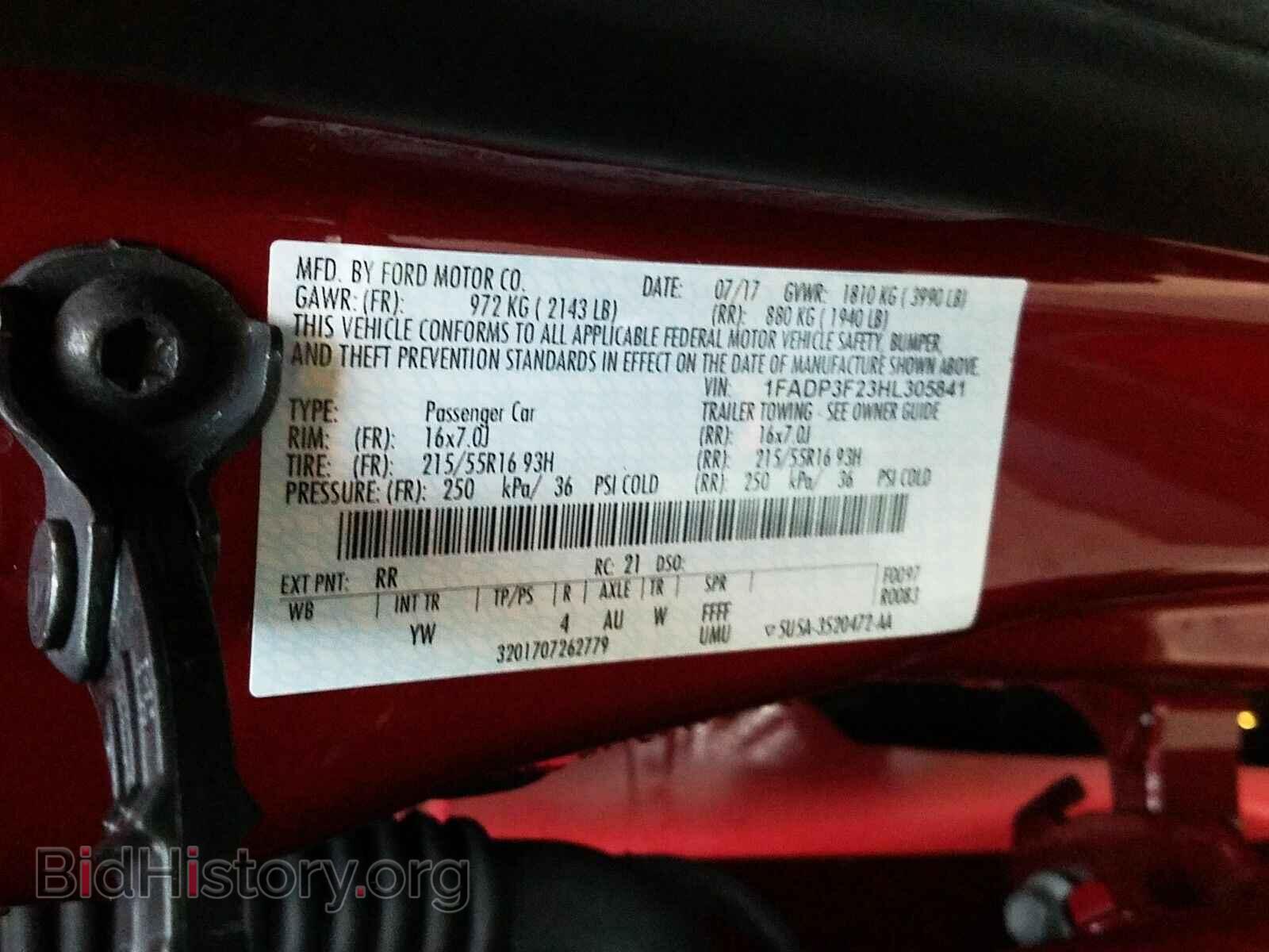 2017 Ford Focus - VIN: 1FADP3F23HL305841 - Photo 6