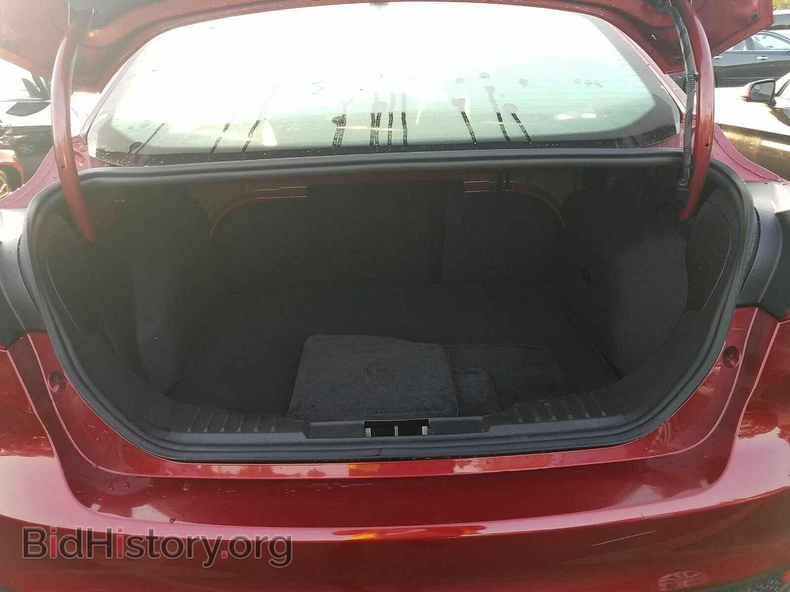 2017 Ford Focus - VIN: 1FADP3F23HL305841 - Photo 7
