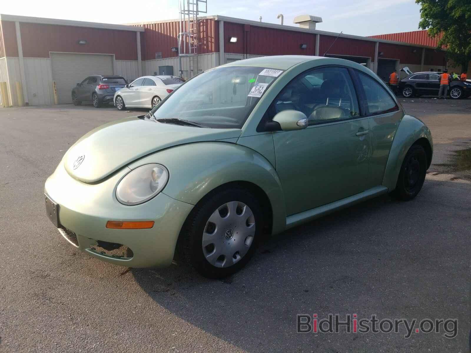 Photo 3VWPG3AG3AM008435 - Volkswagen New Beetle Coupe 2010
