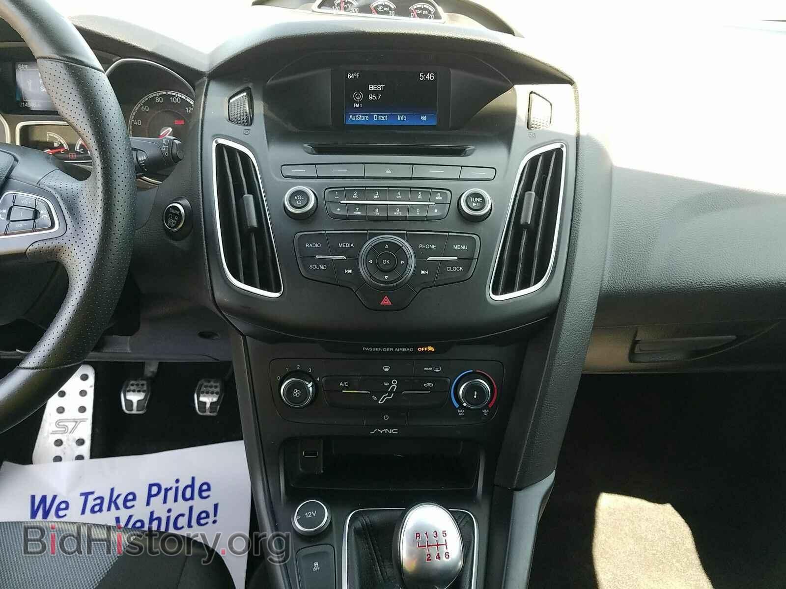 2017 Ford Focus - VIN: 1FADP3L99HL282891 - Фото 4