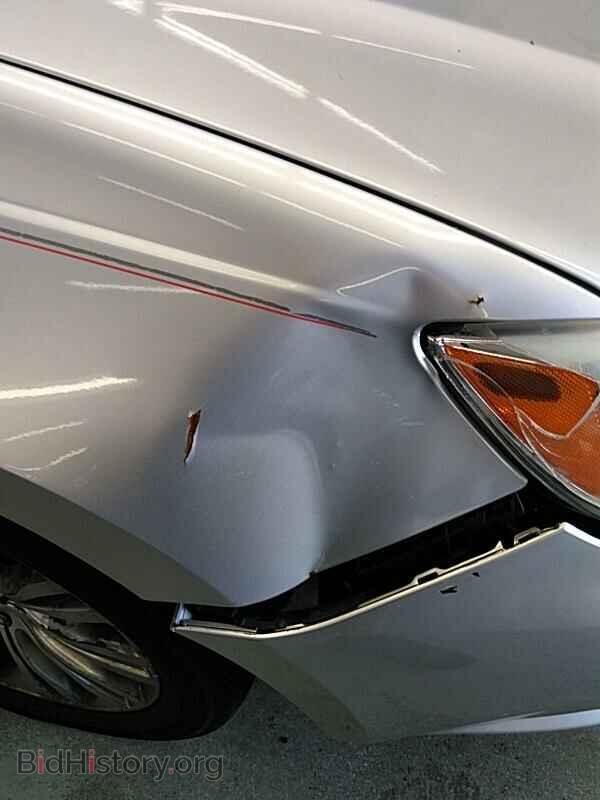 2011 Chrysler 200 - VIN: 1C3BC2FG0BN503649 - Фото 9