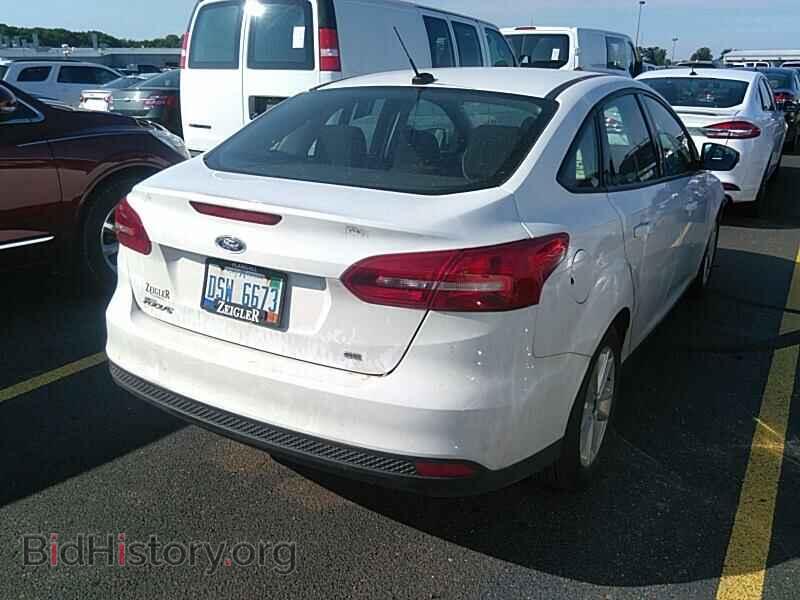 2017 Ford Focus - VIN: 1FADP3F20HL313489 - Фото 2