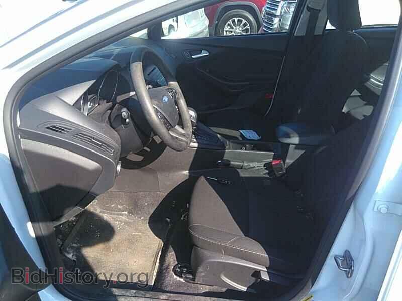 2017 Ford Focus - VIN: 1FADP3F20HL313489 - Фото 3