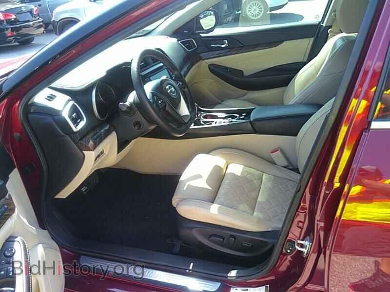 2017 Nissan Maxima - VIN: 1N4AA6AP9HC374512 - Фото 3