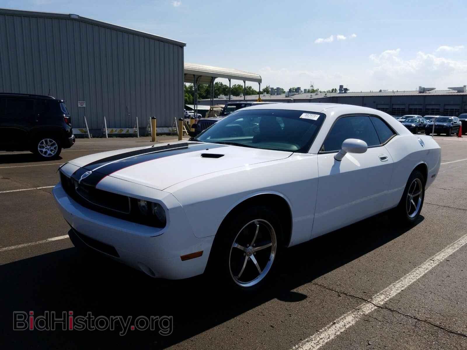 Photo 2B3CJ4DV7AH321491 - Dodge Challenger 2010