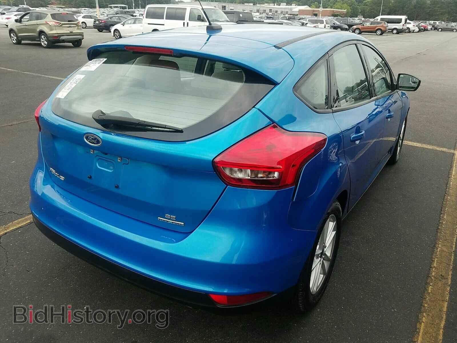 2016 Ford Focus - VIN: 1FADP3K21GL241335 - Фото 2