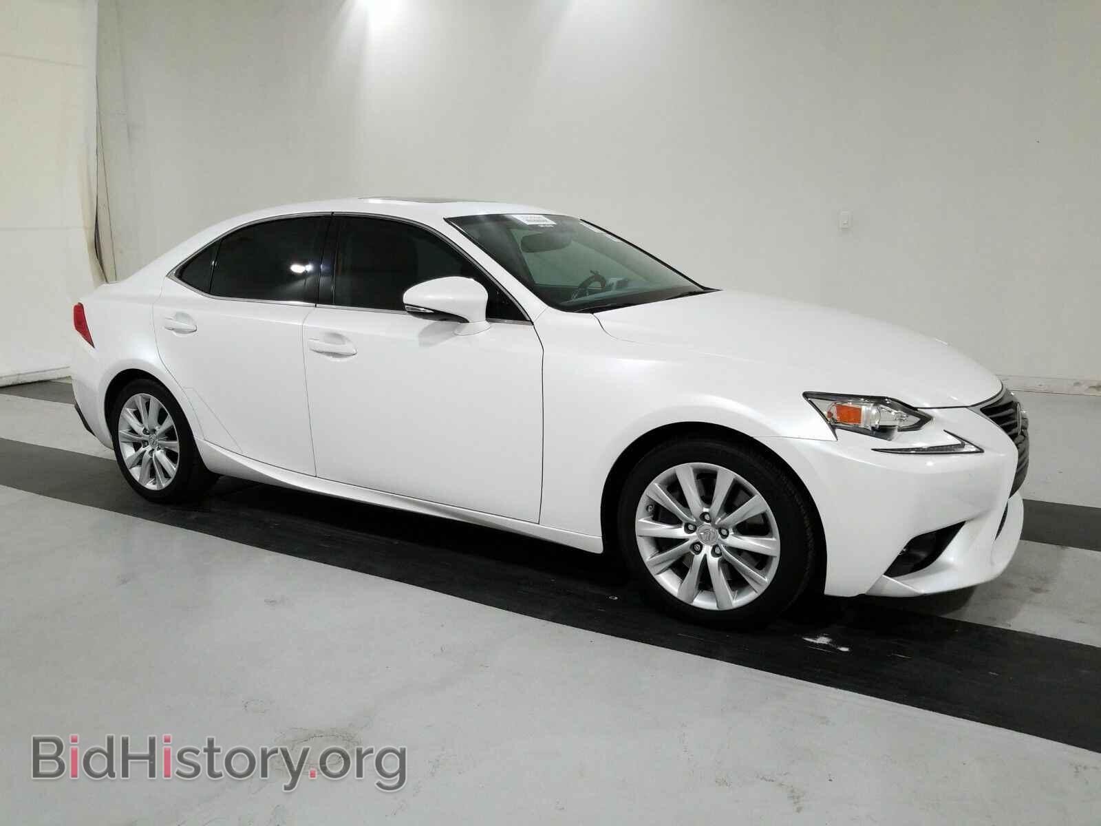 2016 Lexus IS 200t - VIN: JTHBA1D24G5029102 - Фото 3