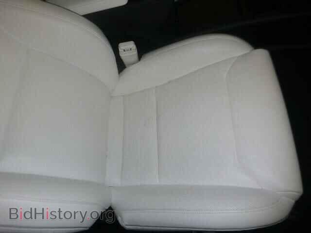 2016 Tesla Model X - VIN: 5YJXCBE29GF005382 - Фото 10