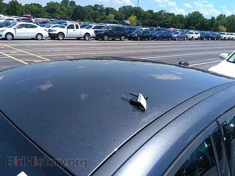 2017 Ford Focus - VIN: 1FADP3E22HL241759 - Photo 8