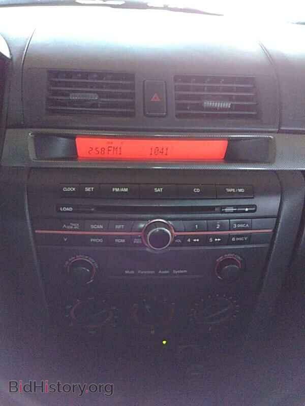 2005 Mazda Mazda3 - VIN: JM1BK143551297524 - Фото 4