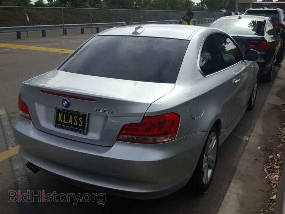 2012 BMW 1 Series - VIN: WBAUP9C52CVS94143 - Фото 2