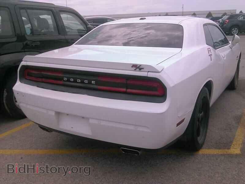 2013 Dodge Challenger - VIN: 2C3CDYBT2DH579330 - Фото 2