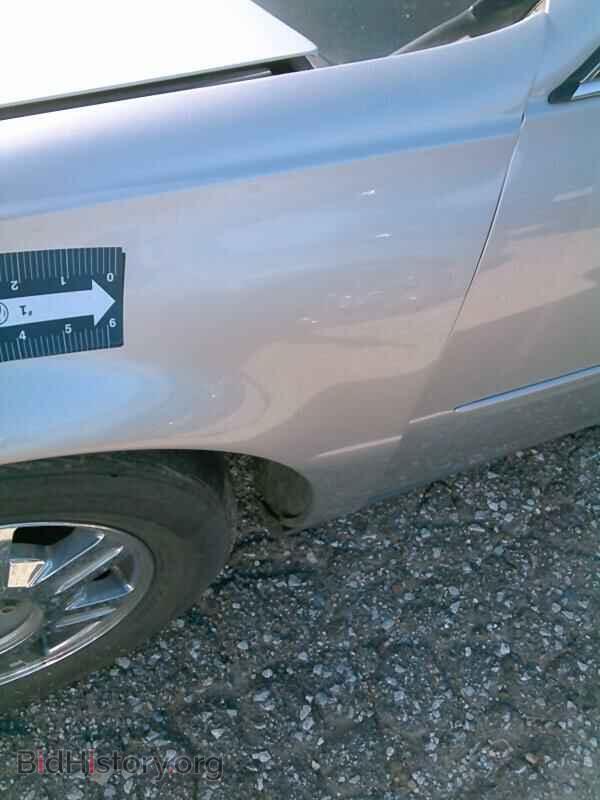 2004 Cadillac DeVille - VIN: 1G6KD54Y84U207487 - Photo 9