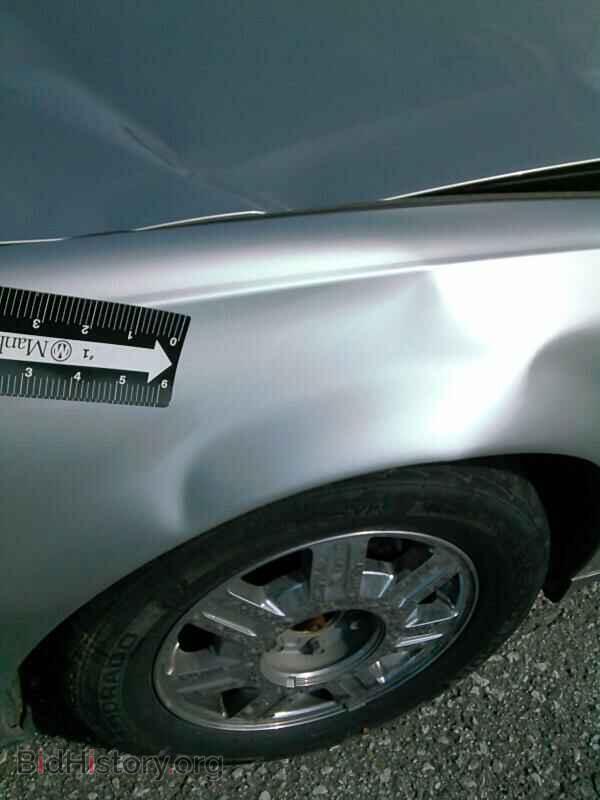 2004 Cadillac DeVille - VIN: 1G6KD54Y84U207487 - Photo 10