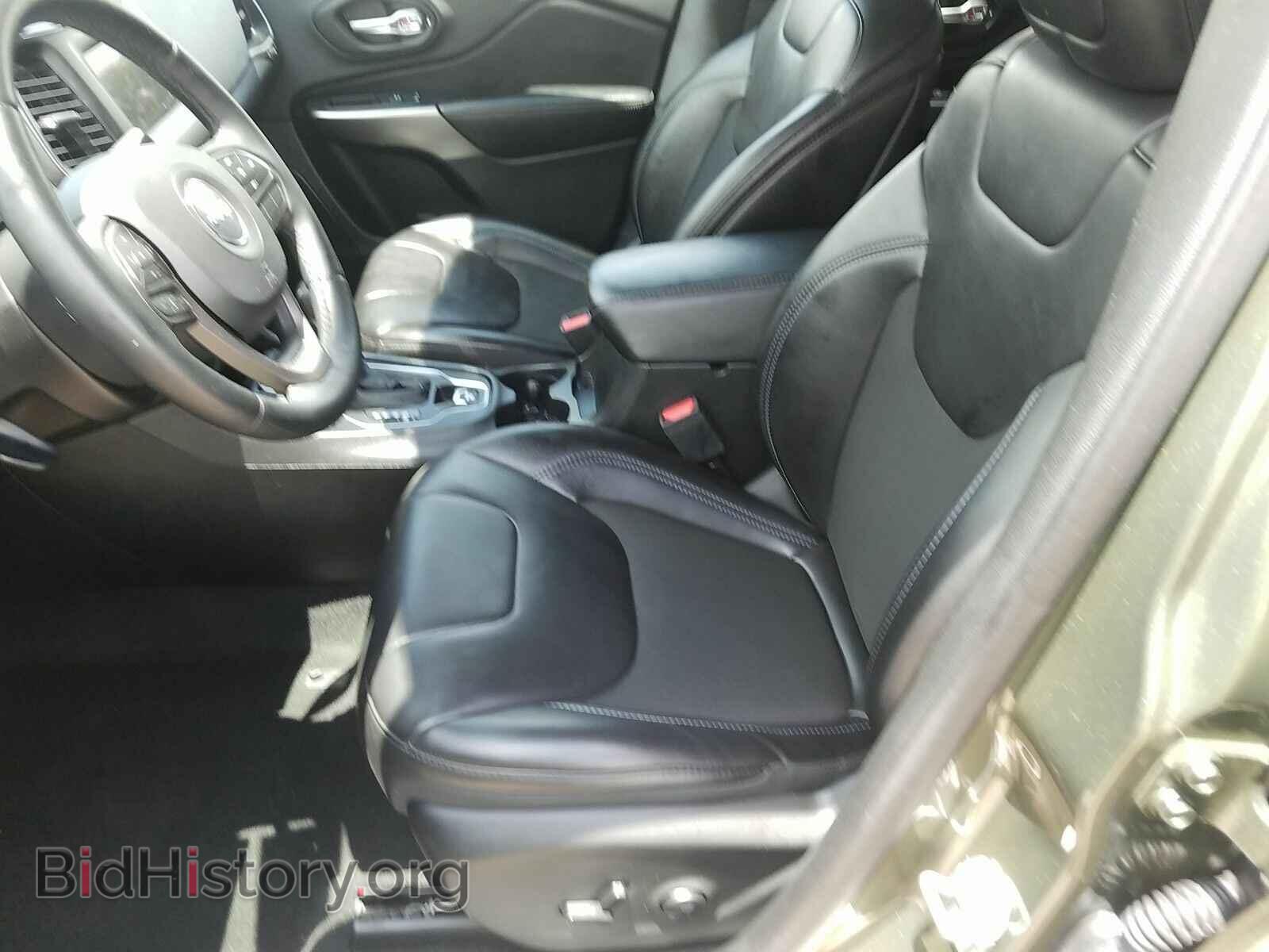 2019 Jeep Cherokee - VIN: 1C4PJLLX7KD290934 - Фото 3