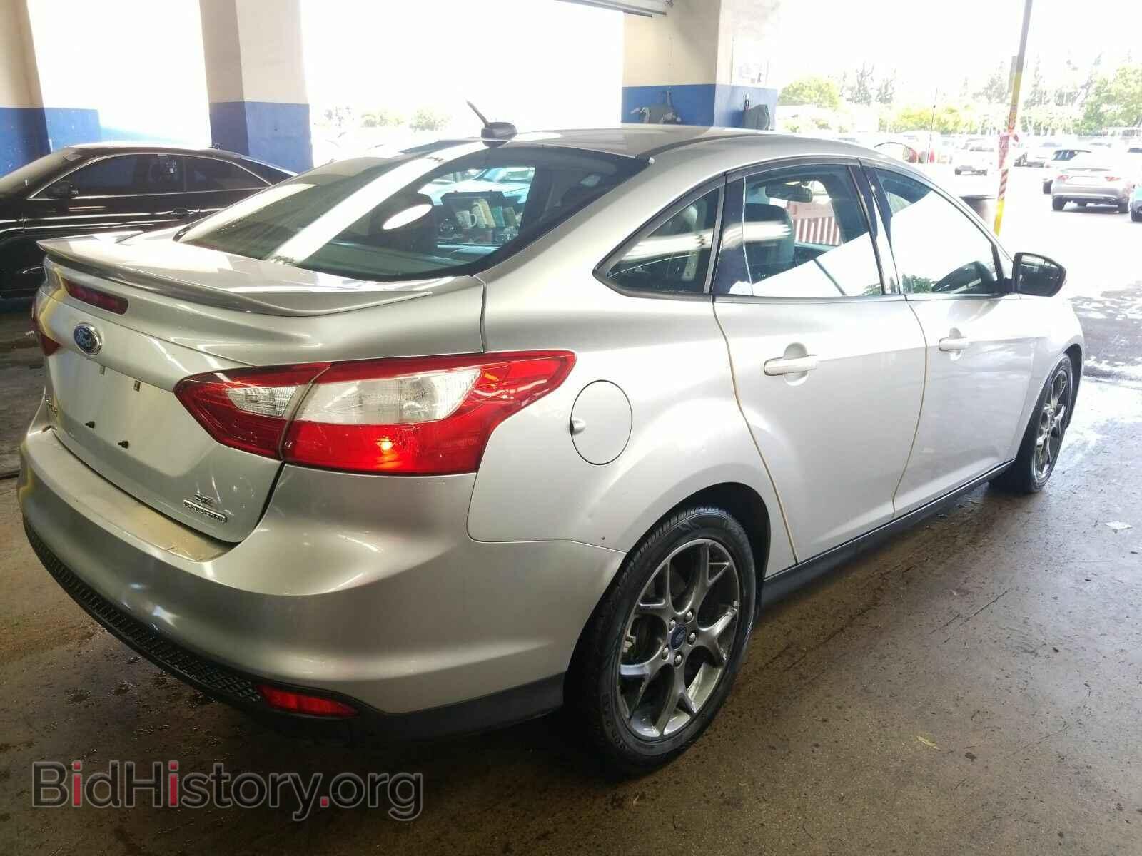 2013 Ford Focus - VIN: 1FADP3F28DL245713 - Фото 2