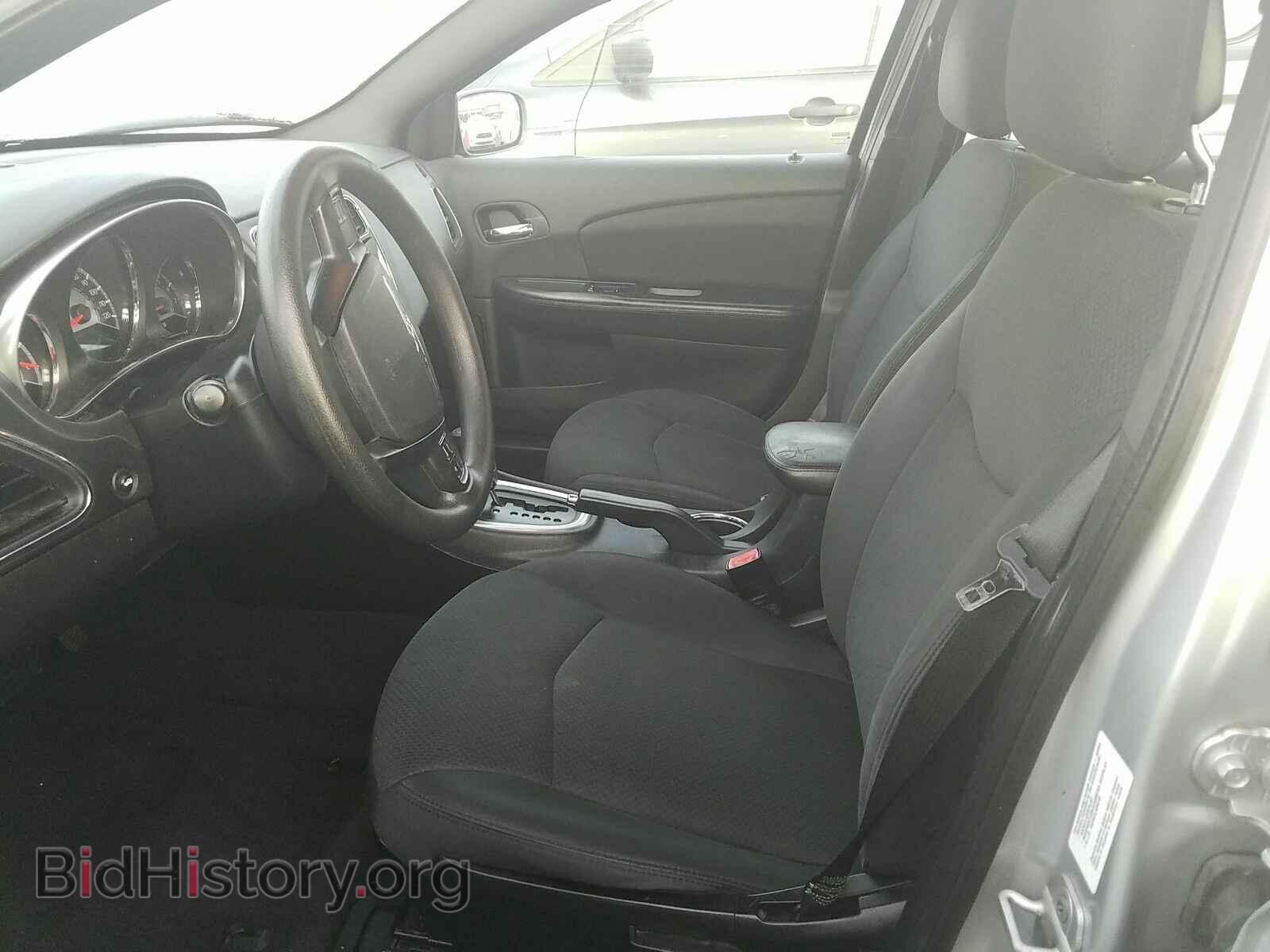 2012 Chrysler 200 - VIN: 1C3CCBAB7CN127145 - Photo 3