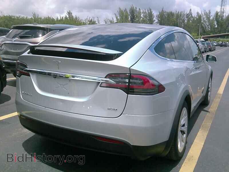 2016 Tesla Model X - VIN: 5YJXCAE28GF004332 - Фото 2