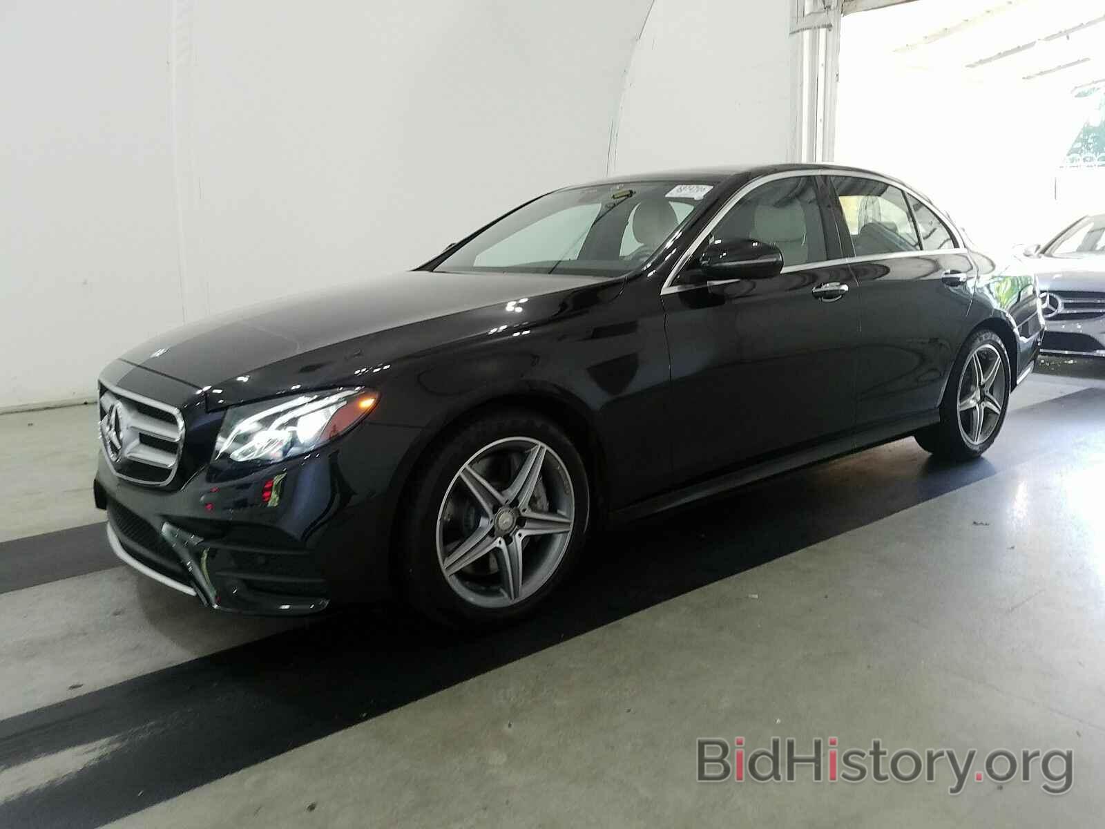 Photo WDDZF4JB7HA052055 - Mercedes-Benz E-Class 2017