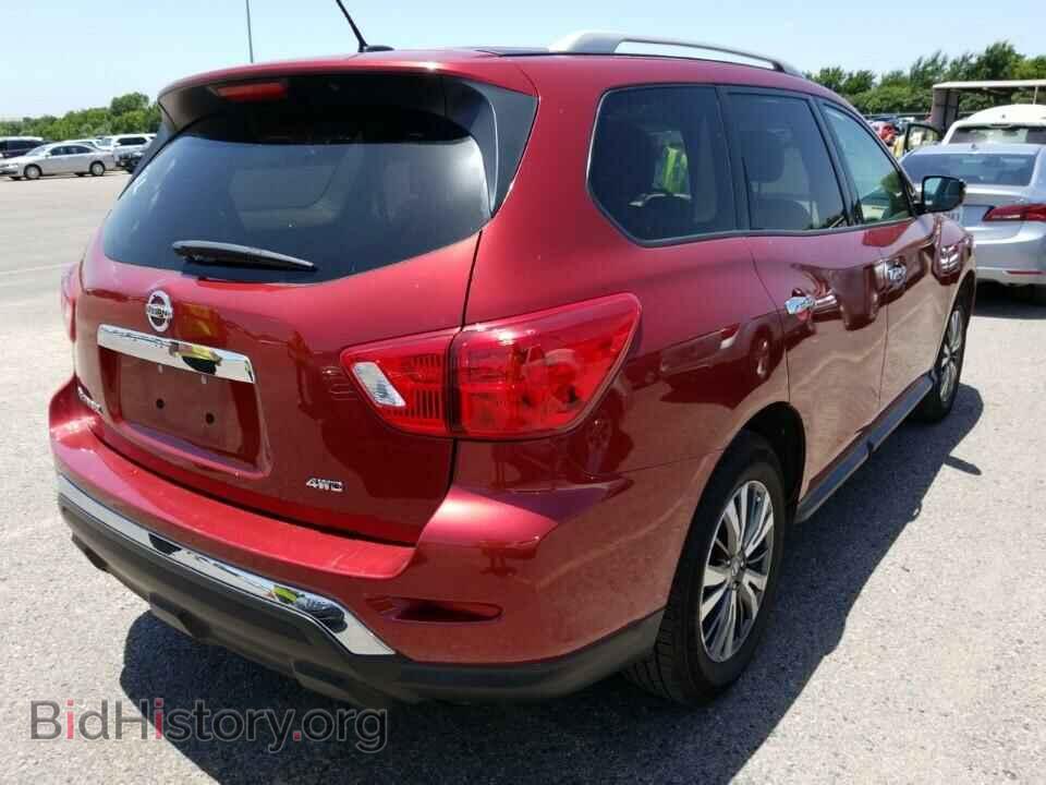 2017 Nissan Pathfinder - VIN: 5N1DR2MM5HC678927 - Фото 2
