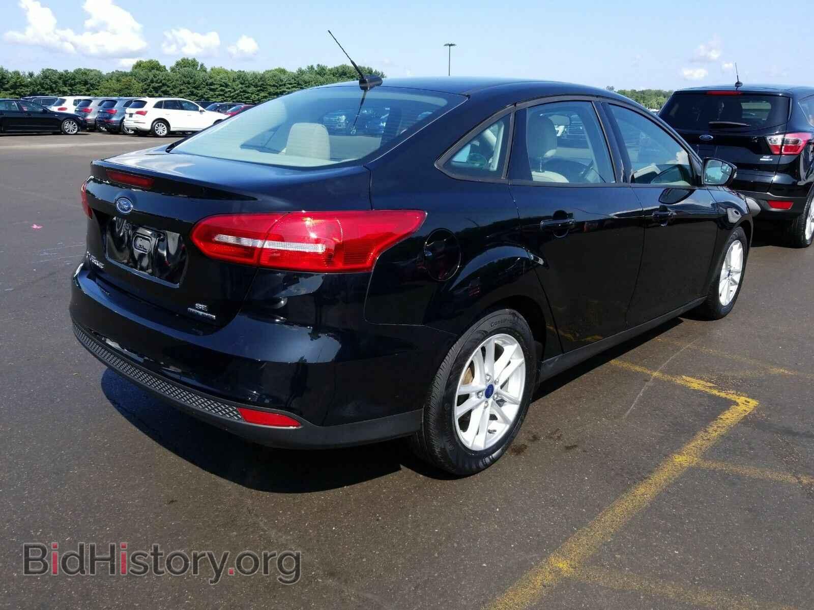 2016 Ford Focus - VIN: 1FADP3F22GL280638 - Фото 2