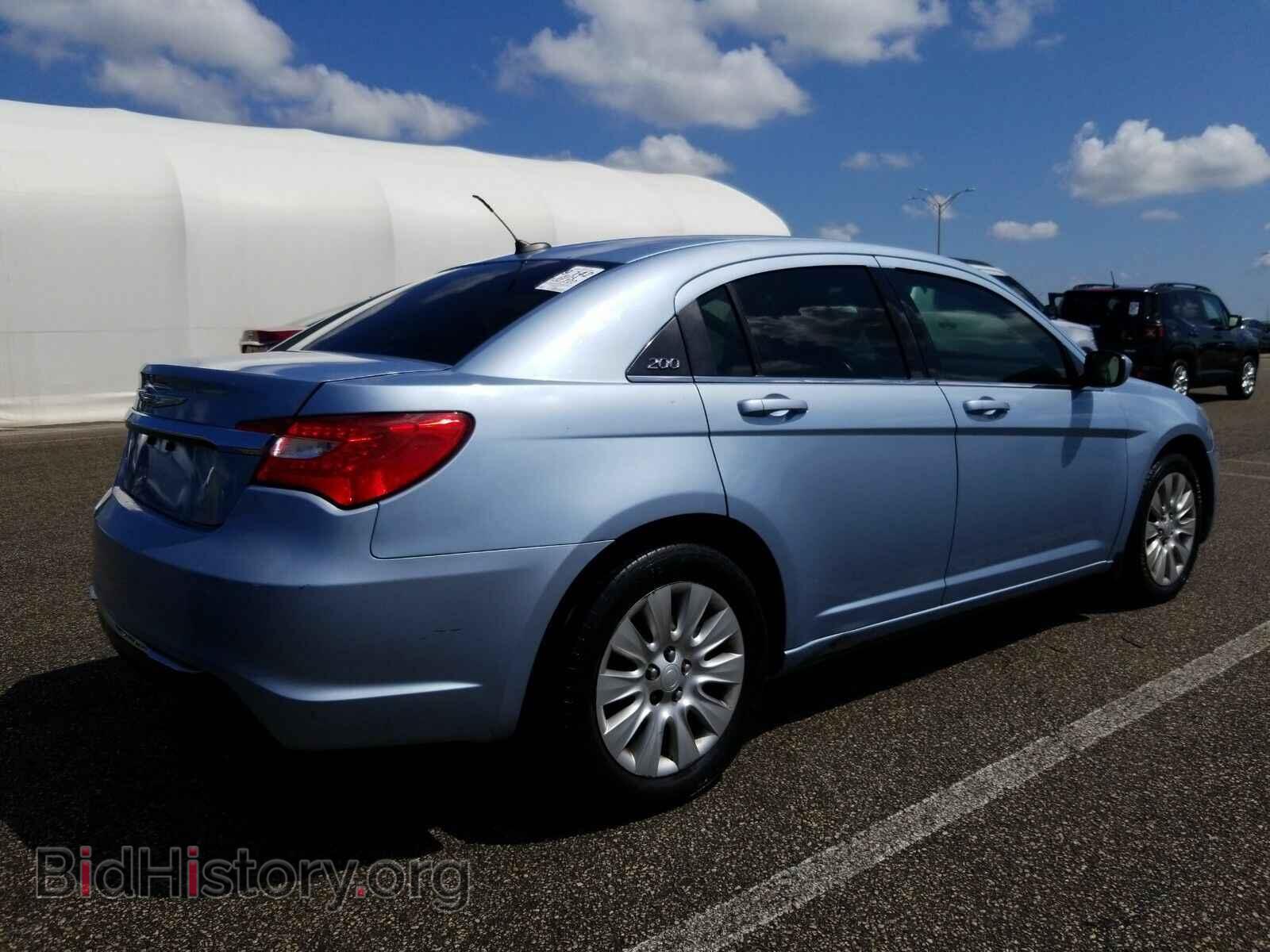 2014 Chrysler 200 - VIN: 1C3CCBAB4EN205545 - Фото 2