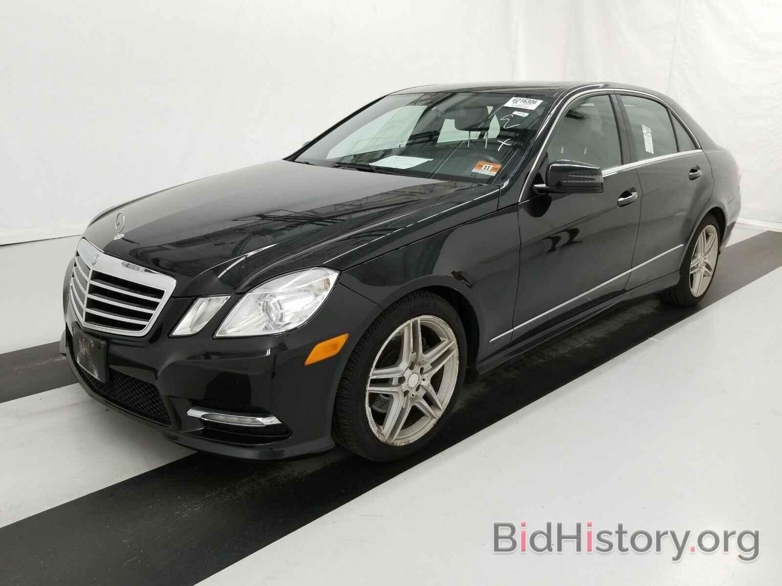 Photo WDDHF8JB4DA688249 - Mercedes-Benz E-Class 2013