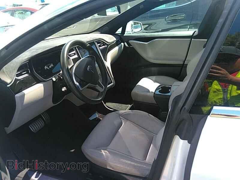 2015 Tesla Model S - VIN: 5YJSA1E40FF118924 - Фото 3