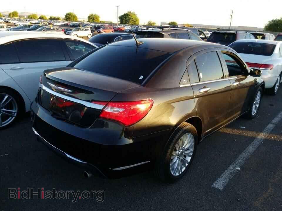 2011 Chrysler 200 - VIN: 1C3BC2FG7BN516656 - Фото 2