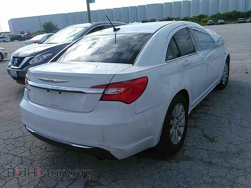 2013 Chrysler 200 - VIN: 1C3CCBBG0DN514776 - Фото 2