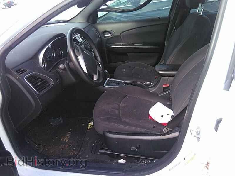 2013 Chrysler 200 - VIN: 1C3CCBBG0DN514776 - Фото 3
