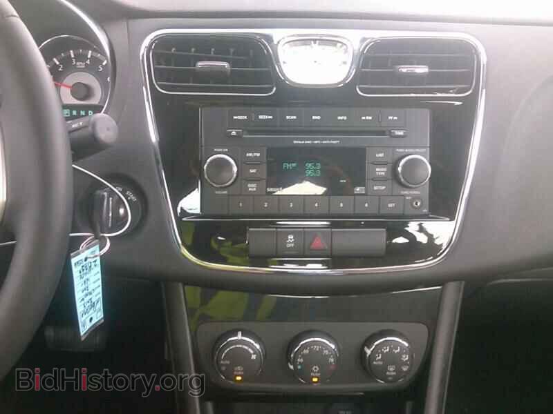 2013 Chrysler 200 - VIN: 1C3CCBBG7DN731841 - Фото 4
