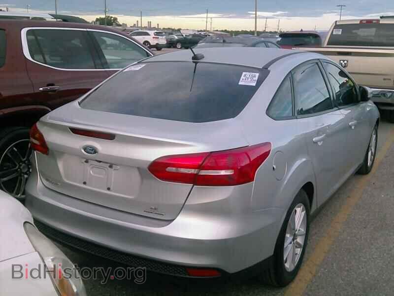 2016 Ford Focus - VIN: 1FADP3F21GL277097 - Фото 2