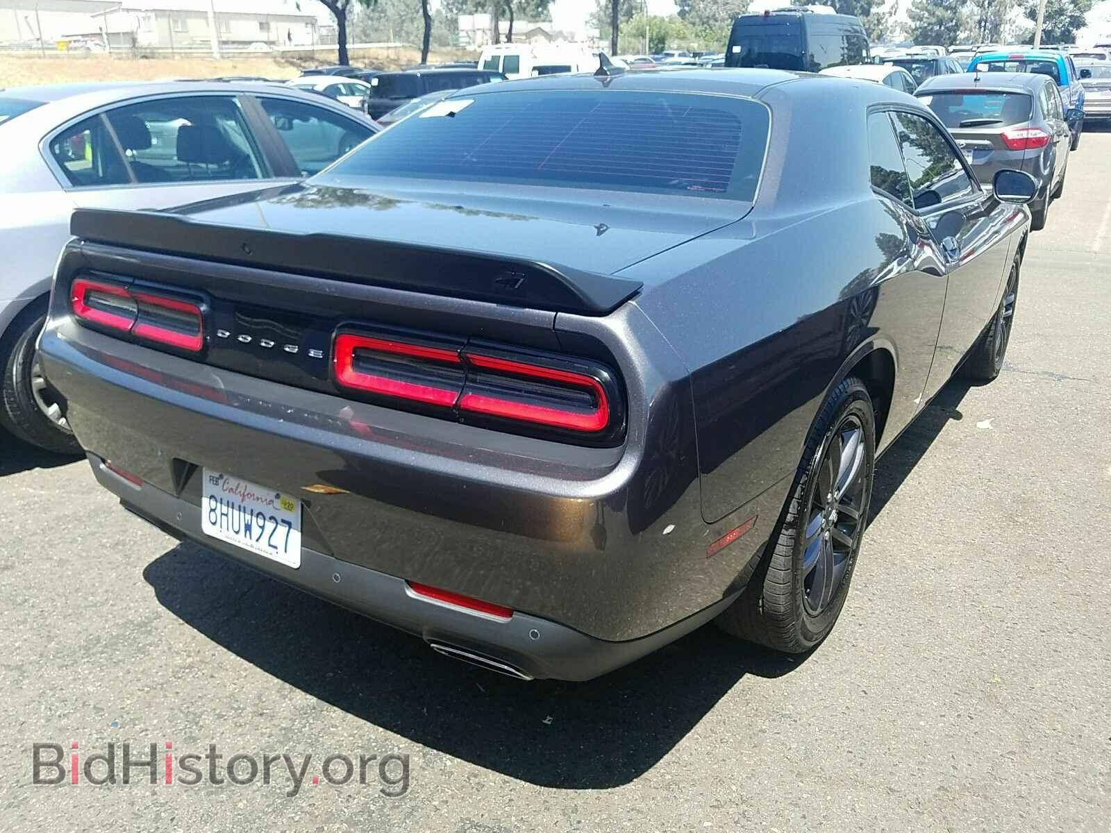 2019 Dodge Challenger - VIN: 2C3CDZGG8KH504520 - Photo 2