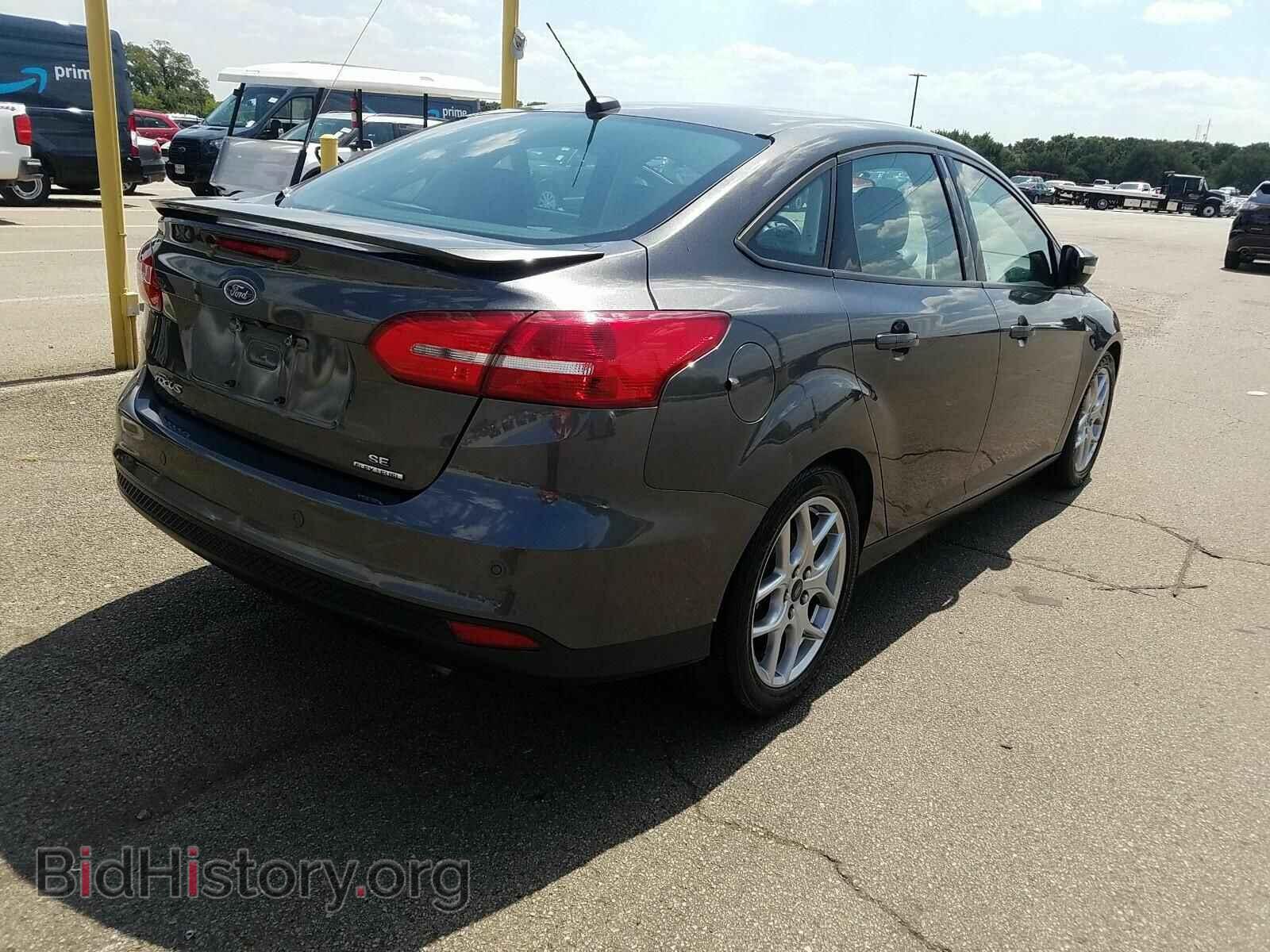 2015 Ford Focus - VIN: 1FADP3F22FL305648 - Фото 2