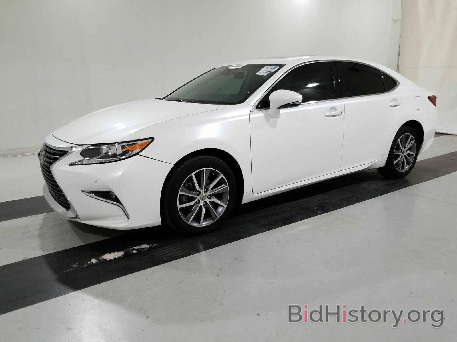 Photo JTHBW1GG7G2125574 - Lexus ES 300h 2016